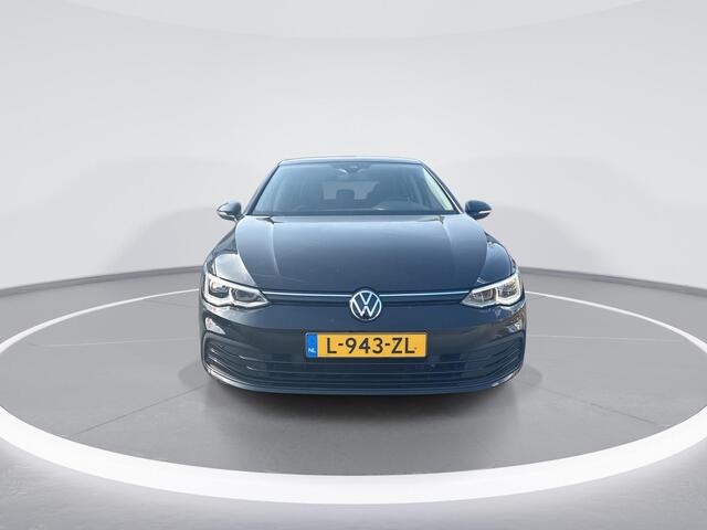 Volkswagen GOLF 1.5 TSI 130pk Life Business · Camera · Dodehoeksensor · Keyless · Apple/Android Car Play · Elektrische stoelverstelling · Adaptive Cruise Control ·