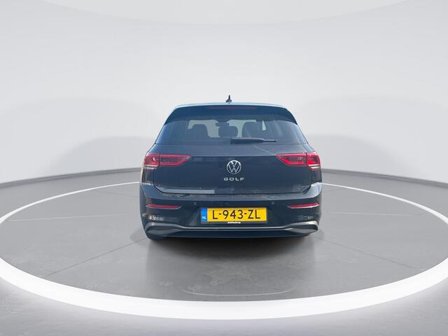Volkswagen GOLF 1.5 TSI 130pk Life Business · Camera · Dodehoeksensor · Keyless · Apple/Android Car Play · Elektrische stoelverstelling · Adaptive Cruise Control ·