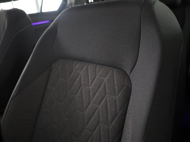 Volkswagen GOLF 1.5 eHybrid Life Edition | Achteruitrijcamera | Navigatie | Carplay & Android Auto |