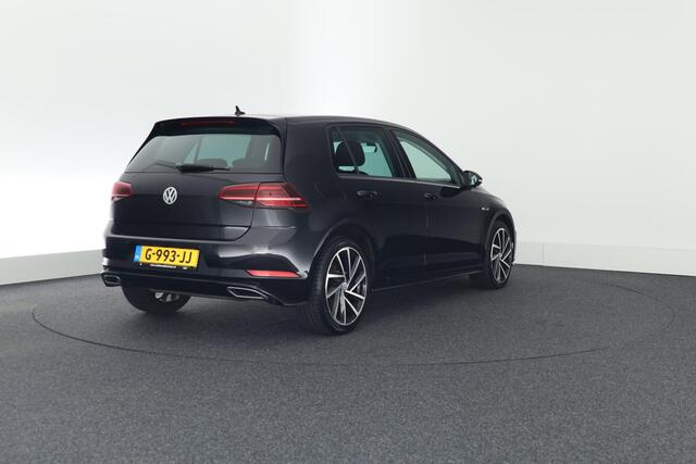 Volkswagen GOLF 1.5 TSI 150pk H6 R-Line Highline Led Stoelverwarming Navigatie Parkeersensoren