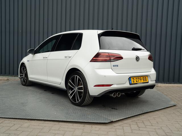 Volkswagen GOLF 1.4 TSI PHEV GTE Limited Edition 051/200 | Groot navi | Stoelgeheugen | Camera | Leder | Prijs Rijklaar!!