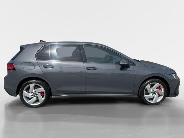 Volkswagen GOLF 1.4 eHybrid GTE | Automaat | Navigatie | Camera | Dodehoek Detectie | Cruise Control Adaptief | Climate Control | Keyless | DAB