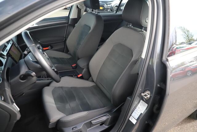 Volkswagen GOLF Variant 1.0 TSI Comfortline Business Navigatie Achteruitrijcamera Carplay Android Ergonomic Stoel Stoelverwarming