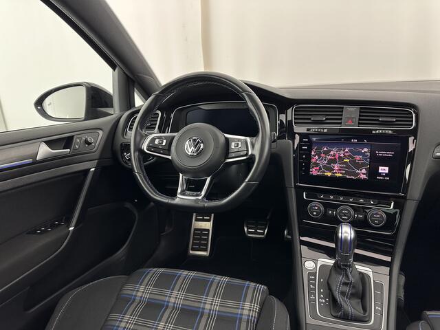 Volkswagen GOLF 1.4 TSI PHEV GTE (Plug-in) (INCL-BTW) Aut. *PANO | ADAPTIVE-CRUISE | FULL-LED | DIGI-COCKPIT | BLINDSPOT | HEATED-SPORTSEATS | KEYLESS | NAVI-FULLMAP | AMBIENTLIGHT | SHIFTPADDLES | PRIVACY-GLASS | ECC | PDC | 18''ALU*