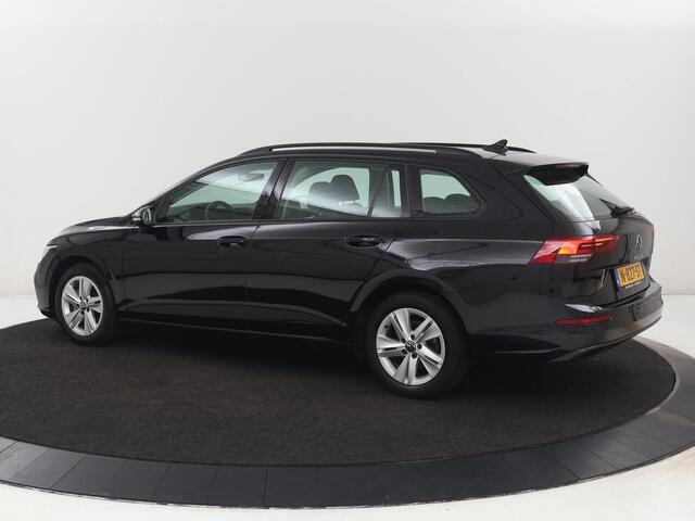 Volkswagen GOLF 1.0 TSI Life | Adaptive cruise | Carplay | Navigatie | Parkeerhulp | Sfeerverlichting | Climate control | Digital Cockpit | Bluetooth