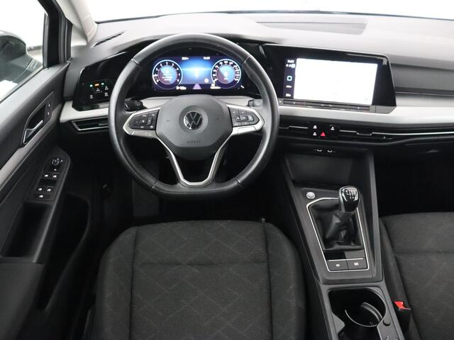 Volkswagen GOLF 1.0 TSI Life | Adaptive cruise | Carplay | Navigatie | Parkeerhulp | Sfeerverlichting | Climate control | Digital Cockpit | Bluetooth