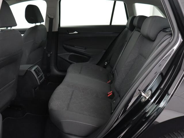 Volkswagen GOLF 1.0 TSI Life | Adaptive cruise | Carplay | Navigatie | Parkeerhulp | Sfeerverlichting | Climate control | Digital Cockpit | Bluetooth