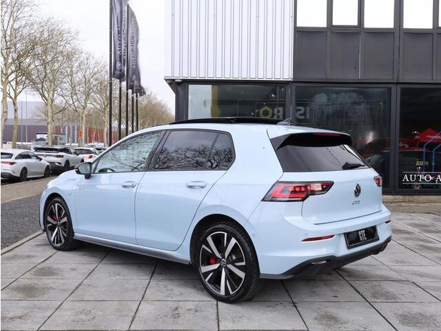 Volkswagen GOLF GTE 1.5 eHybrid 272PK | Full Options | Panodak | Leer | 360° | Stoel Ventilatie | Head-up | Keyless | Camera | Memory | IQ Light | Stoel&Stuurverwarming | 18"Inch |