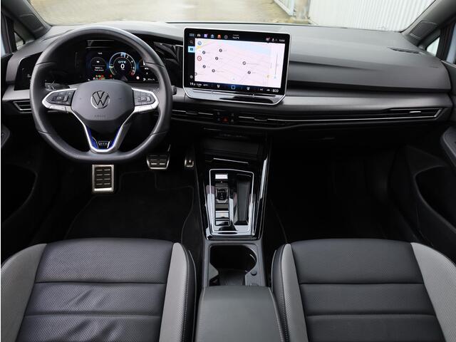 Volkswagen GOLF GTE 1.5 eHybrid 272PK | Full Options | Panodak | Leer | 360° | Stoel Ventilatie | Head-up | Keyless | Camera | Memory | IQ Light | Stoel&Stuurverwarming | 18"Inch |
