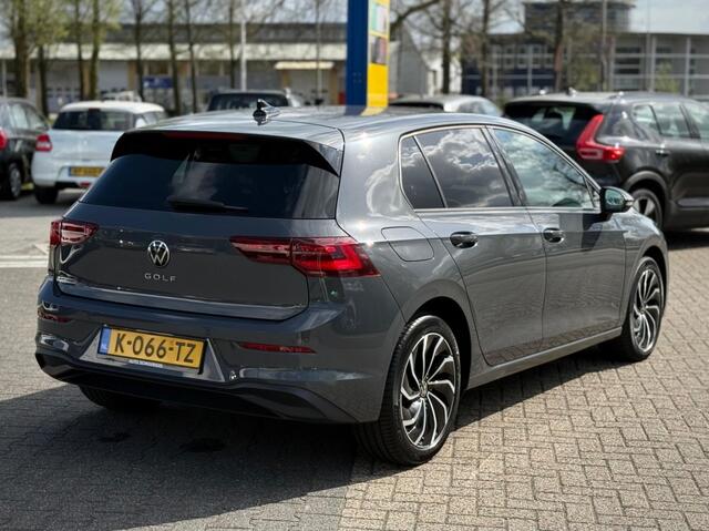 Volkswagen GOLF 1.5 96KW PANO NAVI IQ-LIGHT STUUR/STOEL VERW.