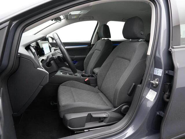 Volkswagen GOLF 1.5 eTSI 130 pk DSG Life | Achteruitrijcamera | Adaptive Cruise | Navigatie