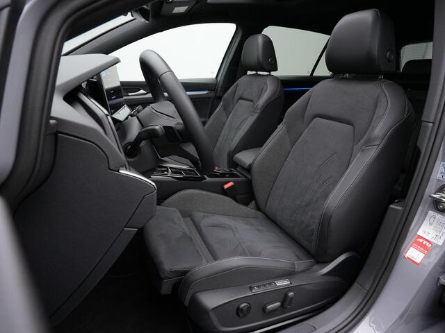 Volkswagen GOLF 1.5 eTSI 150 pk DSG 50 Edition | Panoramadak | Trekhaak | Geheugen-/massagestoel | Head-up display | IQ Light | Achteruitrijcamera