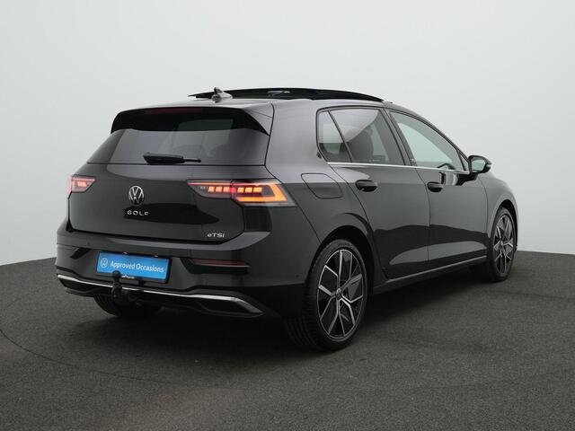 Volkswagen GOLF 1.5 eTSI 150 pk DSG 50 Edition | Panoramadak | Trekhaak | Geheugen-/massagestoel | Head-up display | IQ Light | Achteruitrijcamera