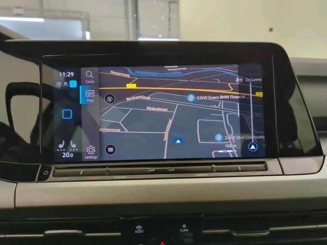Volkswagen GOLF Variant 1.0 eTSI Life Business / AUTOMAAT/ CAMERA/ PARK. SENSOREN/ MEMORY SEATS/ ADAPT. CRUISE/ STOEL-STUURVERWARM./ NAVI/ CLIMA/ 17" LMV