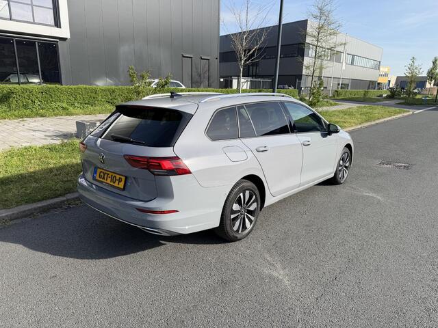 Volkswagen GOLF Variant 1.0 TSI Life