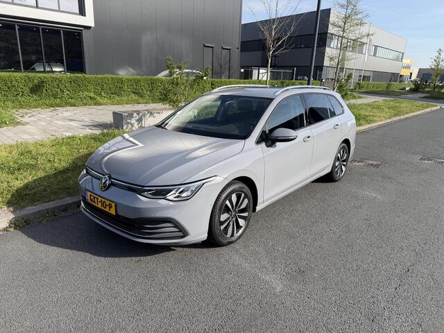 Volkswagen GOLF Variant 1.0 TSI Life