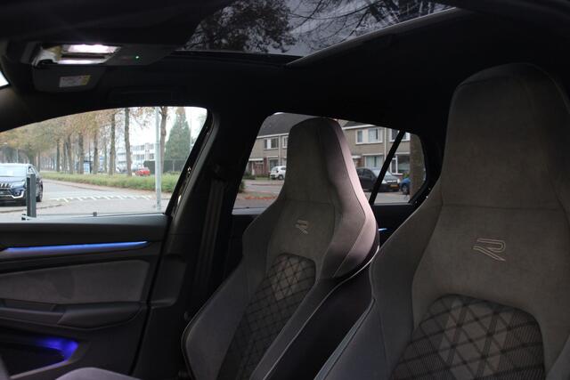 Volkswagen GOLF 1.5 eTSI R-Line Business Navi/Pdc/Virtual/Sfeerverlichting/Panoramadak/H-leder/18Inch