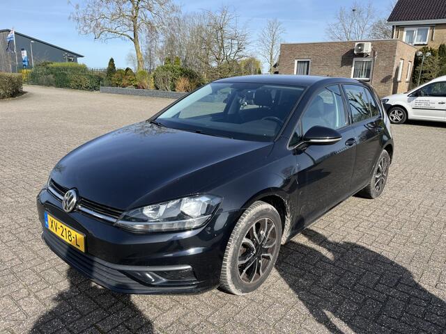 Volkswagen GOLF 1.0 TSI Trendline