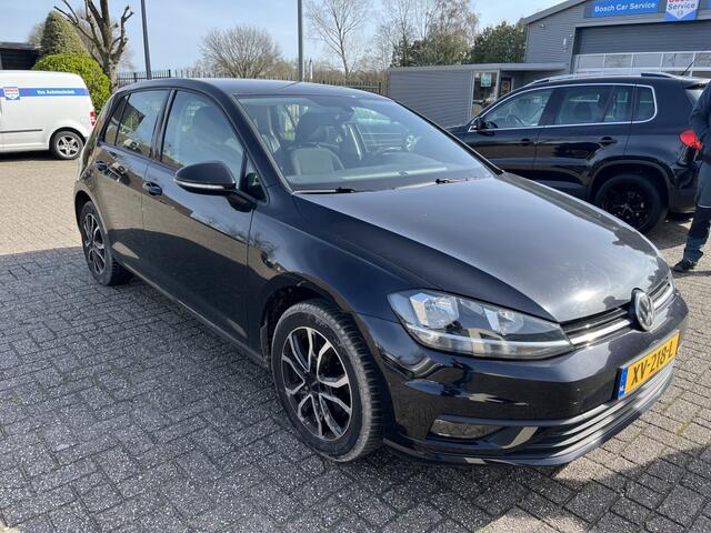 Volkswagen GOLF 1.0 TSI Trendline