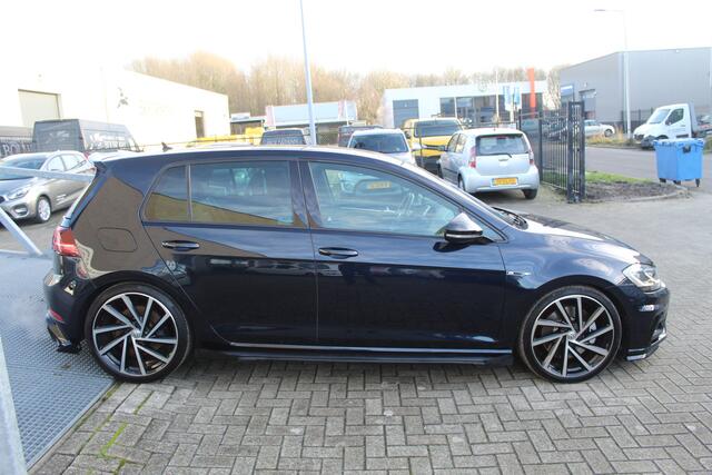 Volkswagen GOLF 2.0 TSI 4Motion R Performance Akrapovic/Panoramadak/Navigatie/Achteruitrijcamera/Dynaudio/Stoelverwarming/Lederen bekleding/Keyless/Adaptive cruisecontrol/Led koplampen