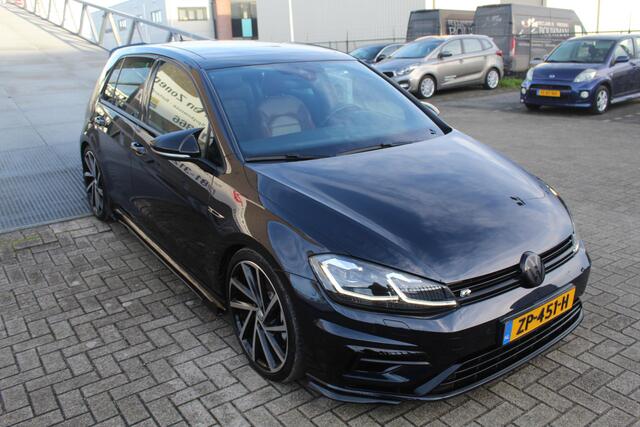 Volkswagen GOLF 2.0 TSI 4Motion R Performance Akrapovic/Panoramadak/Navigatie/Achteruitrijcamera/Dynaudio/Stoelverwarming/Lederen bekleding/Keyless/Adaptive cruisecontrol/Led koplampen
