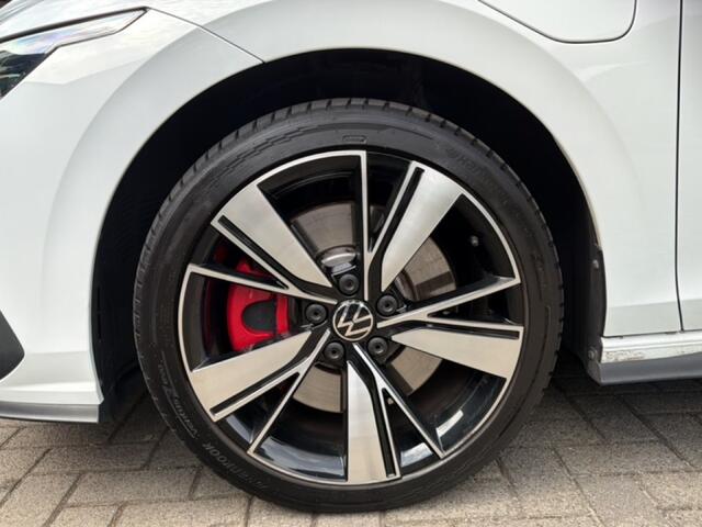 Volkswagen GOLF 1.4 TSI GTE CAMERA/ACC/IQ-LIGHTS/STOEL+STUURVERW/NAVI/CARPLAY