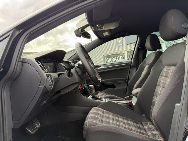 Volkswagen GOLF 2.0 TSI GTI | Virtual Cockpit | ACC | 19" Vossen | CarPlay