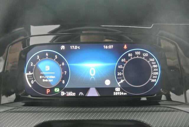 Volkswagen GOLF Variant 1.5 eTSI 150pk DSG R-Line | Harman/Kardon | Panoramadak | Trekhaak |