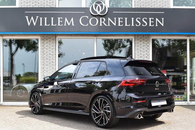 Volkswagen GOLF 2.0 TSI GTI Aut Pano Leder IQ Light Camera Zitklim