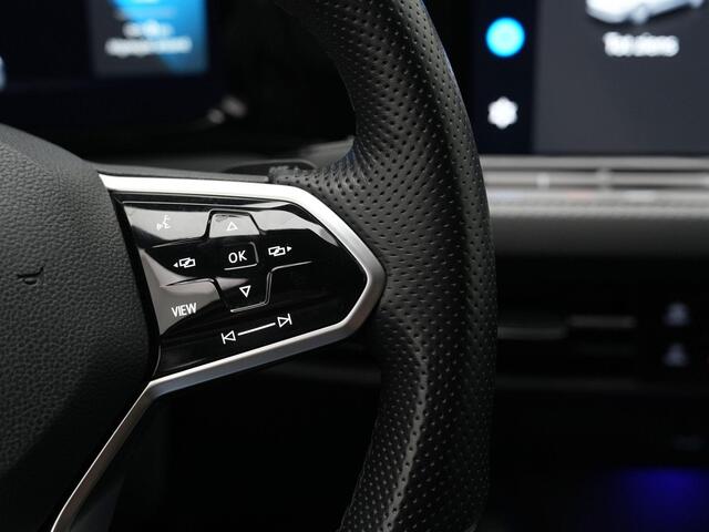 Volkswagen GOLF 1.5 eTSI 150 pk DSG R-Line | IQ Light | Navigatie | Parkeersensoren voor/achter | Carplay | Sportonderstel