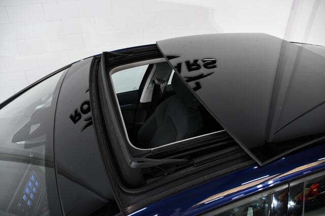 Volkswagen GOLF 1.5 eTSI Style