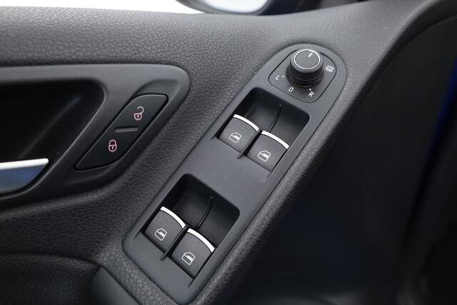 Volkswagen GOLF Cabriolet 1.2 TSI BlueMotion Exclusive Series | Orgi. NL | Navi | Stoelverw. | PDC | Bi-Xenon | Bluetooth | 18'' |