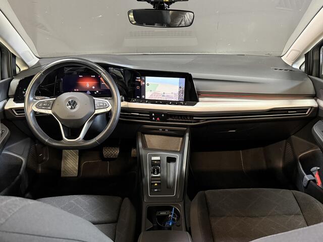 Volkswagen GOLF Variant 1.0 eTSI Life | Massage | Pano | IQ Light | Apple Carplay