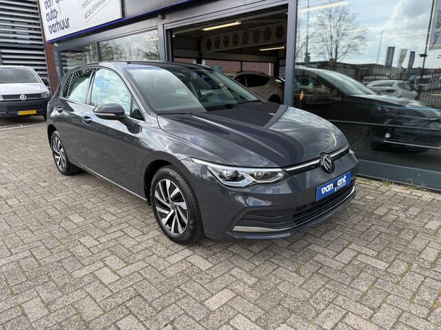 Volkswagen GOLF 1.4 eHybrid Style Volkswagen Golf 1.4 eHybrid Style BOMVOL OPTIES!