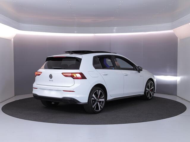 Volkswagen GOLF 1.5 eHybrid GTE 272 PK DSG PHEV | Panorama dak | Head up Display | 18" LM velgen | 360 graden camera |