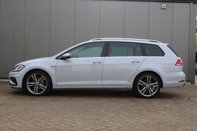 Volkswagen GOLF R-Line