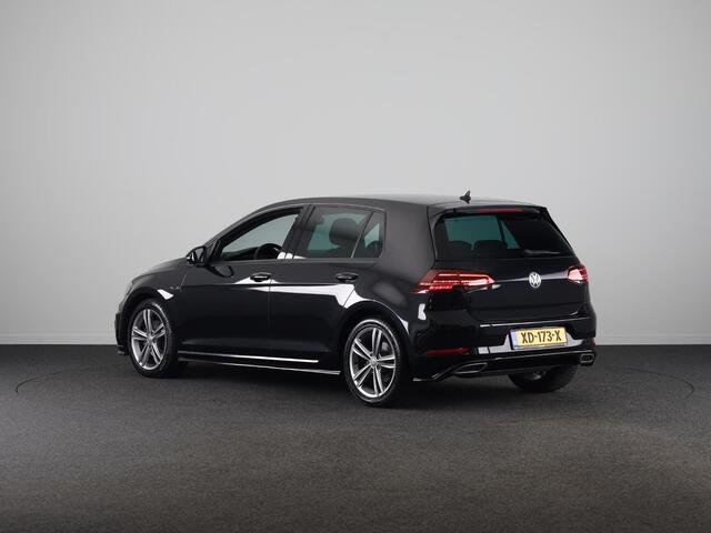 Volkswagen GOLF 1.5 TSI Highline Business R 150 PK | Automaat (DSG) | Navigatie | Camera | Digitaal dashboard