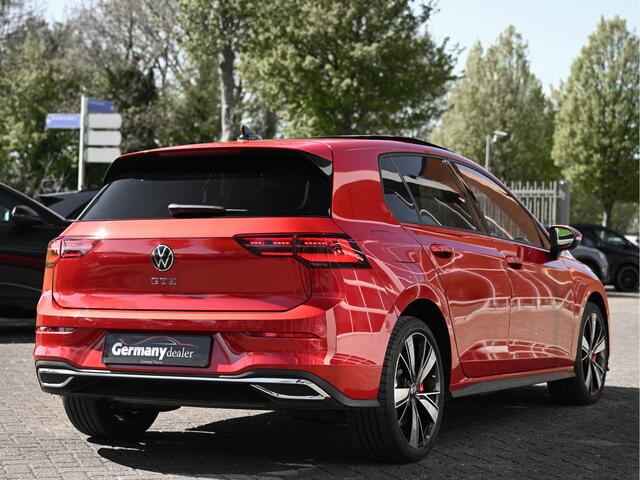 Volkswagen GOLF 1.4 eHybrid GTE Pano Head-Up Keyless IQ-Led Tr-Haak Camera ACC Side/Lane VOL!!