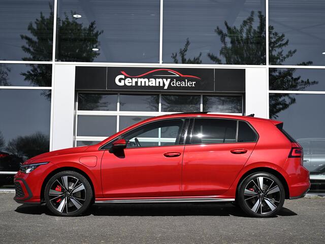 Volkswagen GOLF 1.4 eHybrid GTE Pano Head-Up Keyless IQ-Led Tr-Haak Camera ACC Side/Lane VOL!!