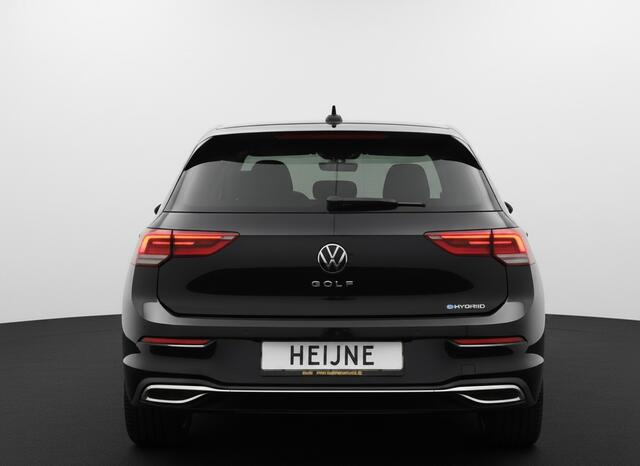 Volkswagen GOLF eHybrid PHEV 204PK DSG STYLE CAMERA/CARPLAY/STUURVERW.