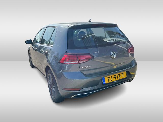 Volkswagen GOLF 1.0 TSI Comfortline / Achteruitrijcamera / Stoelverwarming / 16" LMV / App-Connect / Navigatie / Parkeersensoren V+A