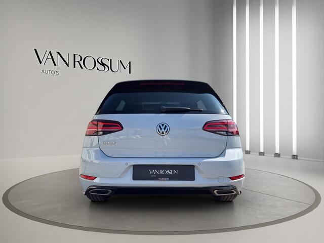 Volkswagen GOLF 1.5 TSI Highline Business R Pano | Stoel/Stuur verwarming | Led | Massage | 17"| Digitaal Display | Parksensor |