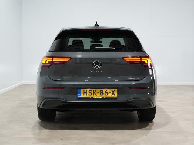 Volkswagen GOLF 1.5 eHybrid 204pk Life Edition Camera Navigatie 17"velgen Android/Carplay Acc 110