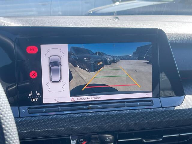 Volkswagen GOLF 1.5 eTSI 130PK Hand. R-Line / Black Style / Digital Cockpit Pro/ Achteruitrijcamera / 18'' LMV / VW