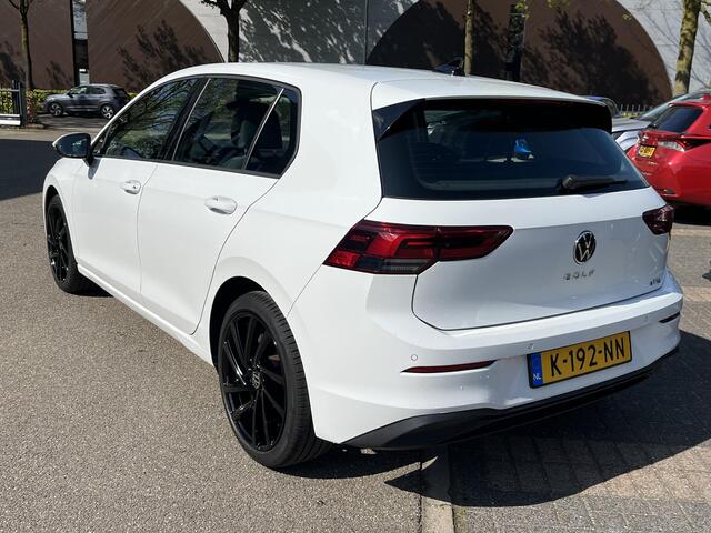 Volkswagen GOLF 1.0 eTSI Life Business AUTOMAAT| ADAPTIVE CRUISE CONTROL| STOEL+ STUURVERWARMING| APPLE CARPLAY/ ANDROID AUTO| 18 INCH HOOGLANS ZWARTE VELGEN| BTW| RIJKLAAPRIJS INCL. 12 MND BOVAG GARANTIE