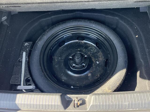 Volkswagen GOLF 1.0 eTSI Life Business AUTOMAAT| ADAPTIVE CRUISE CONTROL| STOEL+ STUURVERWARMING| APPLE CARPLAY/ ANDROID AUTO| 18 INCH HOOGLANS ZWARTE VELGEN| BTW| RIJKLAAPRIJS INCL. 12 MND BOVAG GARANTIE