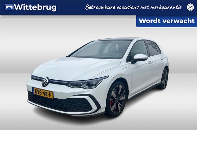 Volkswagen GOLF 1.4 DSG eHybrid 245pk GTE / Panoramadak / Leder Vienna / Memory / Stoelkoelling / Trekhaak / IQ LED Matrix / 18" LMV / Stuur en Stoelverwarming V+A / Head-Up Display / Alarm / Standkachel