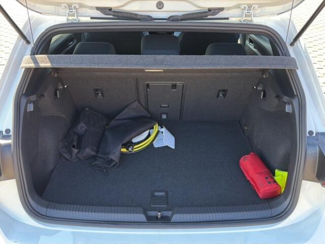 Volkswagen GOLF 1.4 TSI GTE LED/PDC/ACC/STOEL+STUURVERW/NAVI/CARPLAY