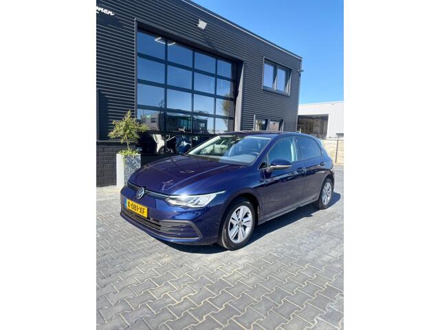 Volkswagen GOLF 1.0 TSI Life LED! NAVI! DEALER ONDERHOUDEN!