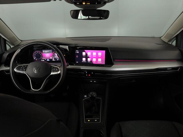 Volkswagen GOLF 1.0 TSI Life 110PK | Sfeerverlichting | Clima | Parkeersensoren | Lichtmetaal |